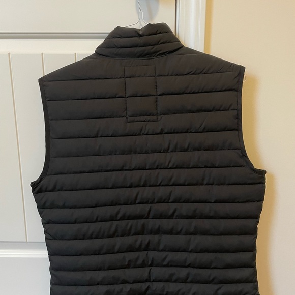 Men’s Gap puffer vest size medium black - Picture 2 of 7